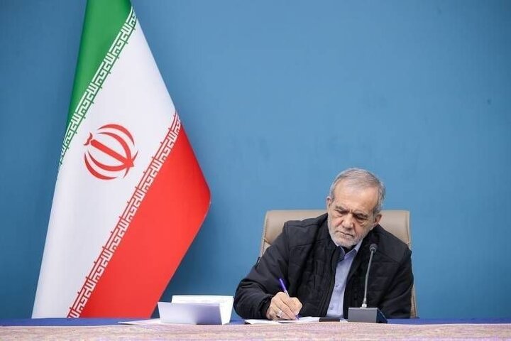 پزشکیان: دستور جمع‌کردن شرکت‌های  پیمانکاری را صادر کردم